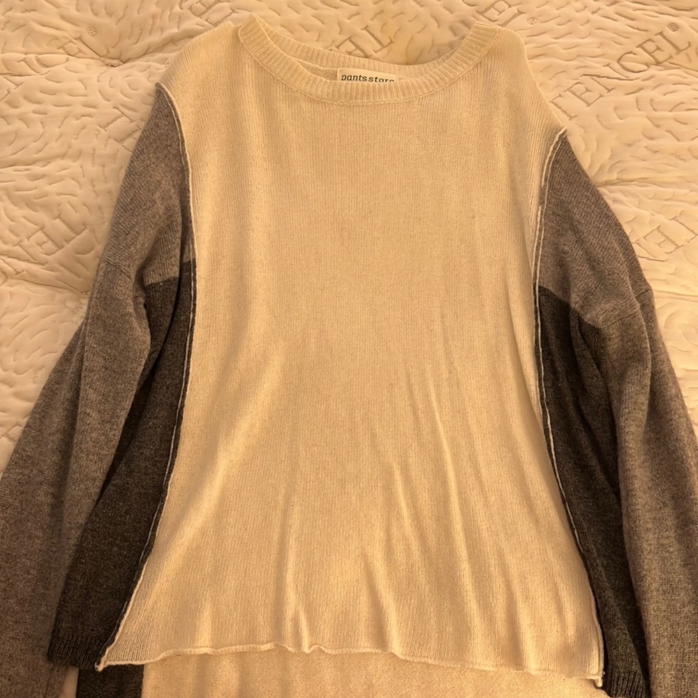 Pants Store Sweater-M